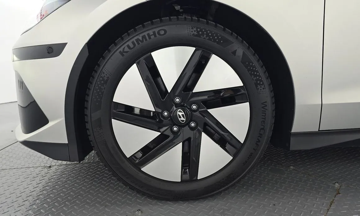 Hyundai Ioniq6 — фото 10