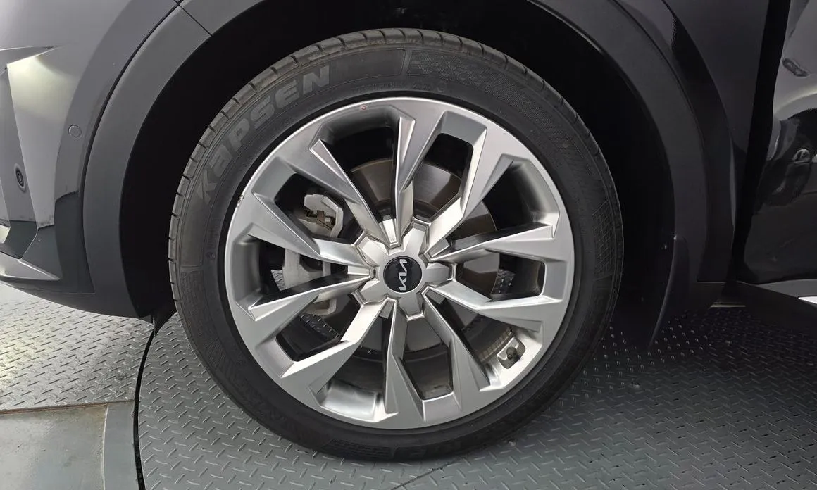 Kia Sorento — фото 7