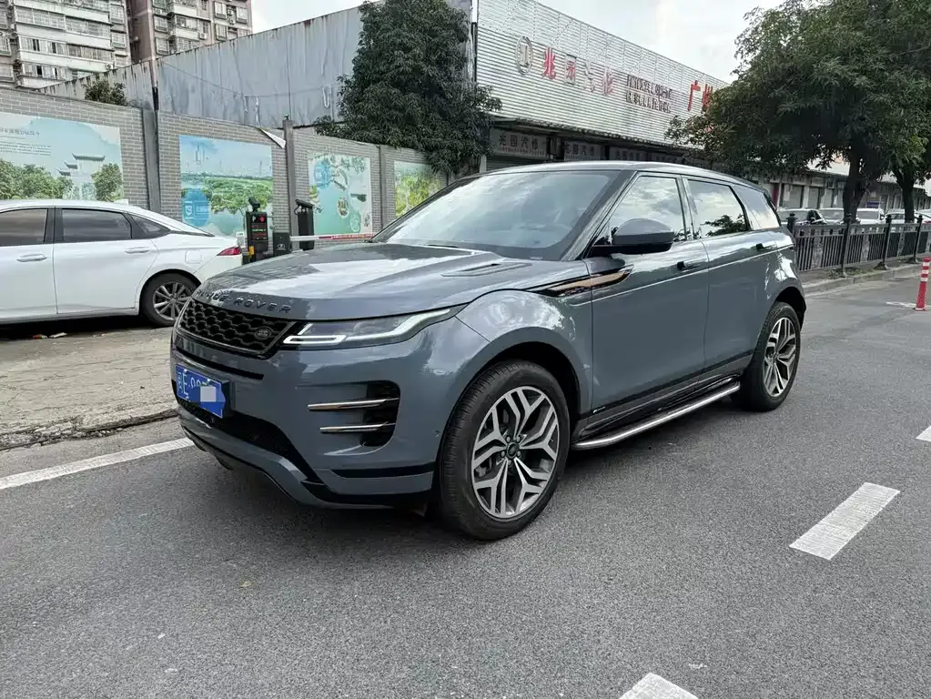 Land Rover Evoque — фото 1