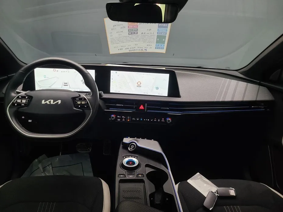 Kia EV6 — фото 8
