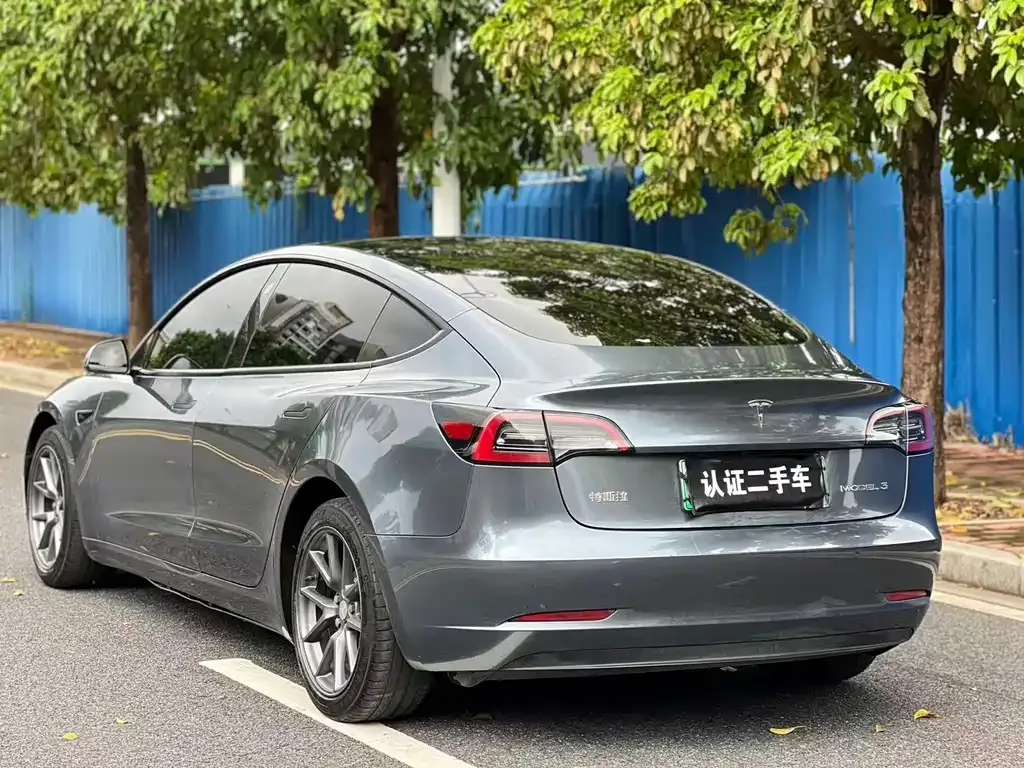 Tesla Model 3 — фото 6