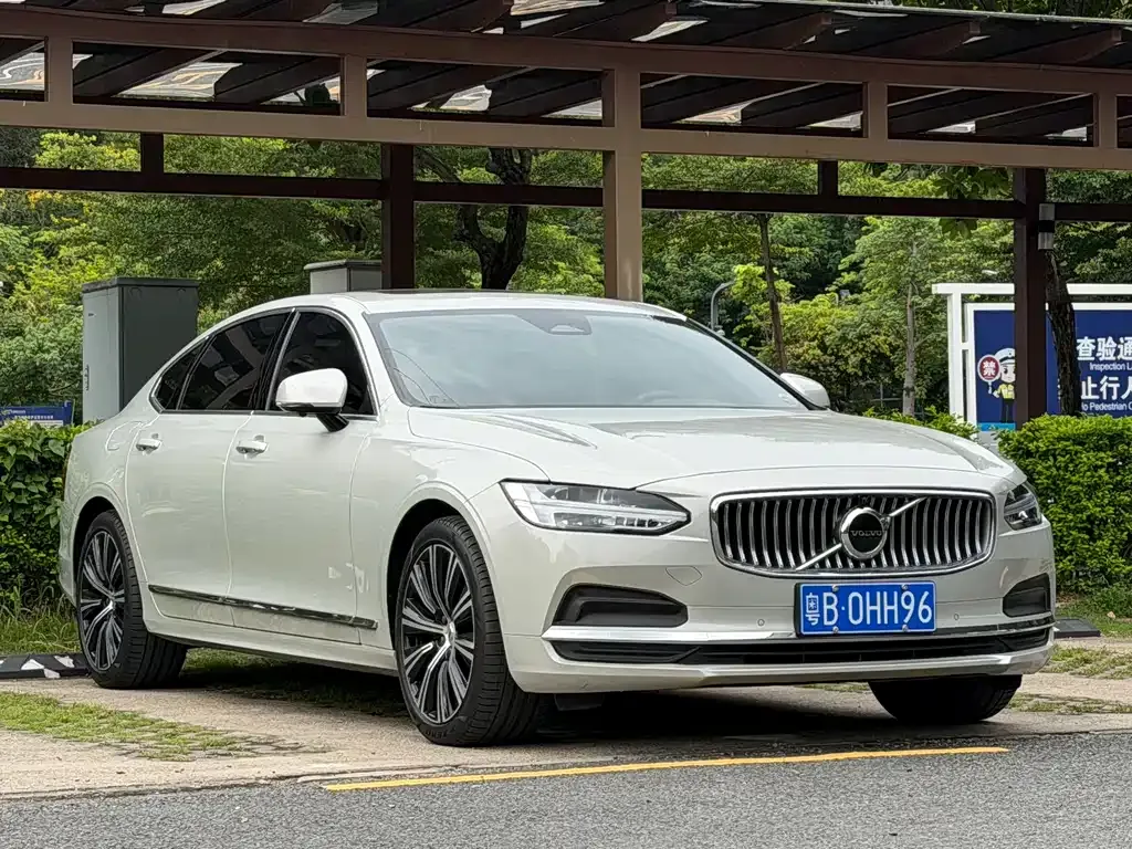 Volvo S90 — фото 10
