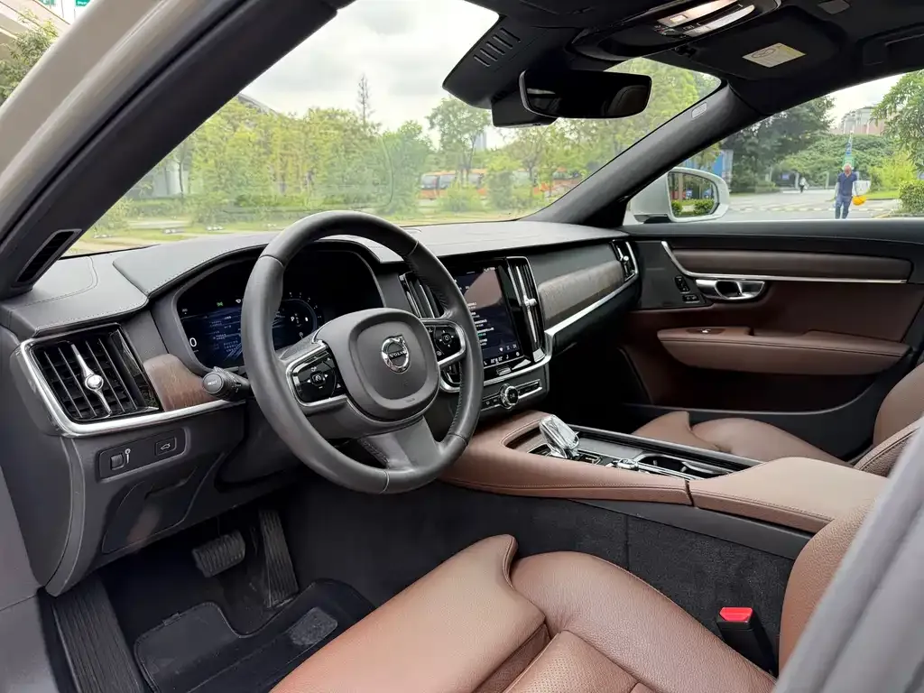 Volvo S90 — фото 7