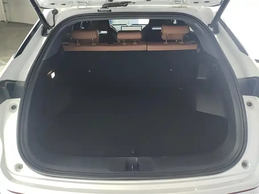 Changan UNI-Z New Energy 2024 из CN, фото 4