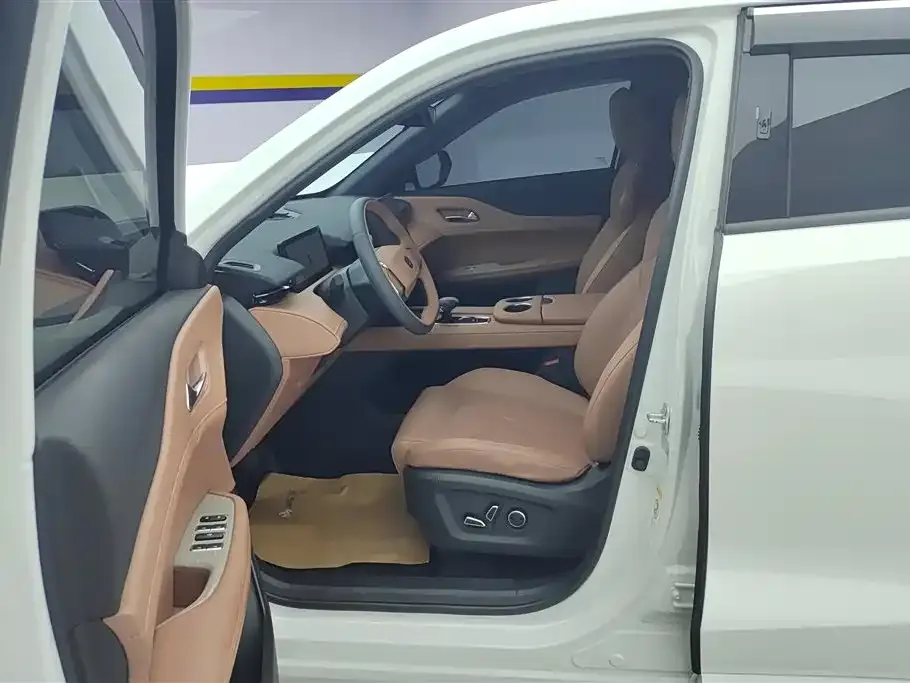 Changan UNI-Z New Energy 2024 из CN, фото 6