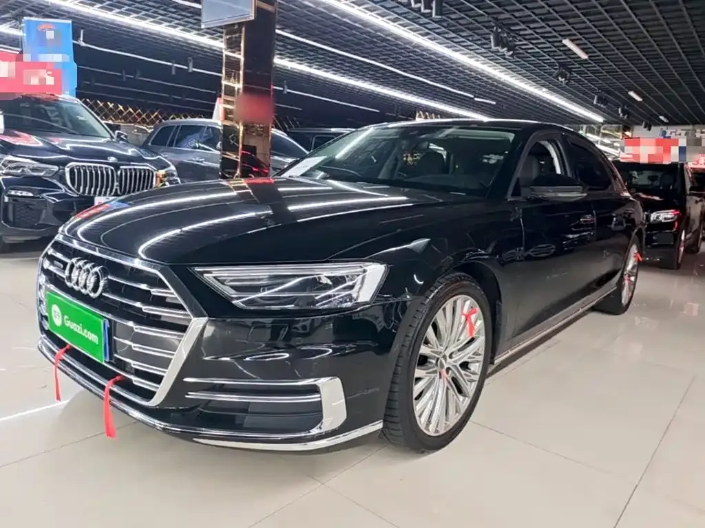 Audi A8 — фото 3