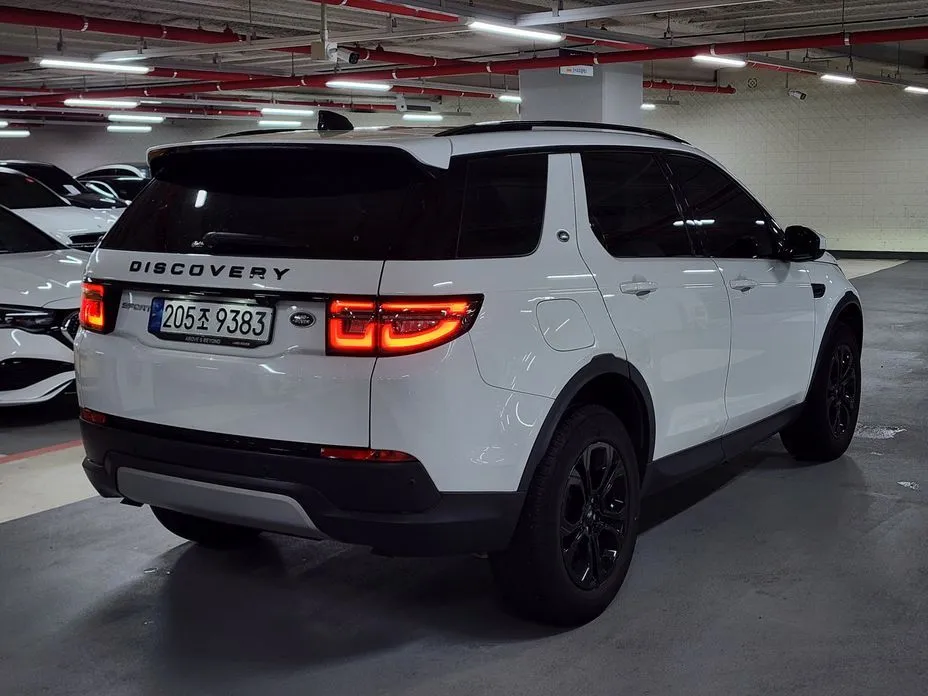 Land Rover Discovery Sport — фото 2