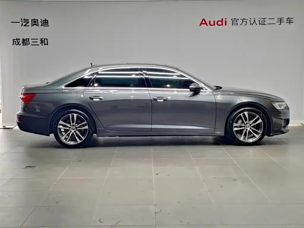 Audi A6L — фото 2