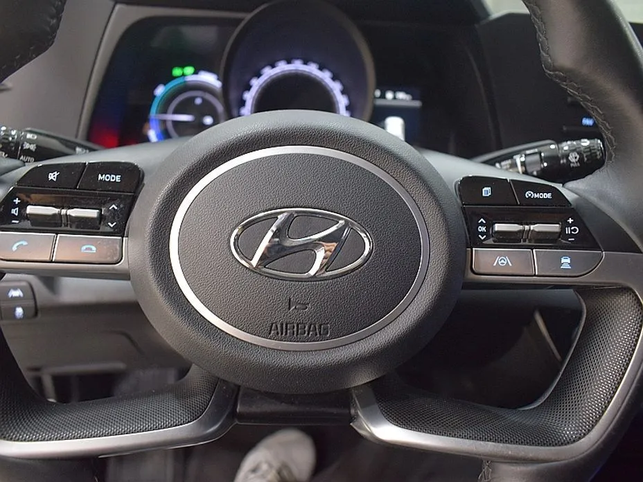 Hyundai AVANTE — фото 9