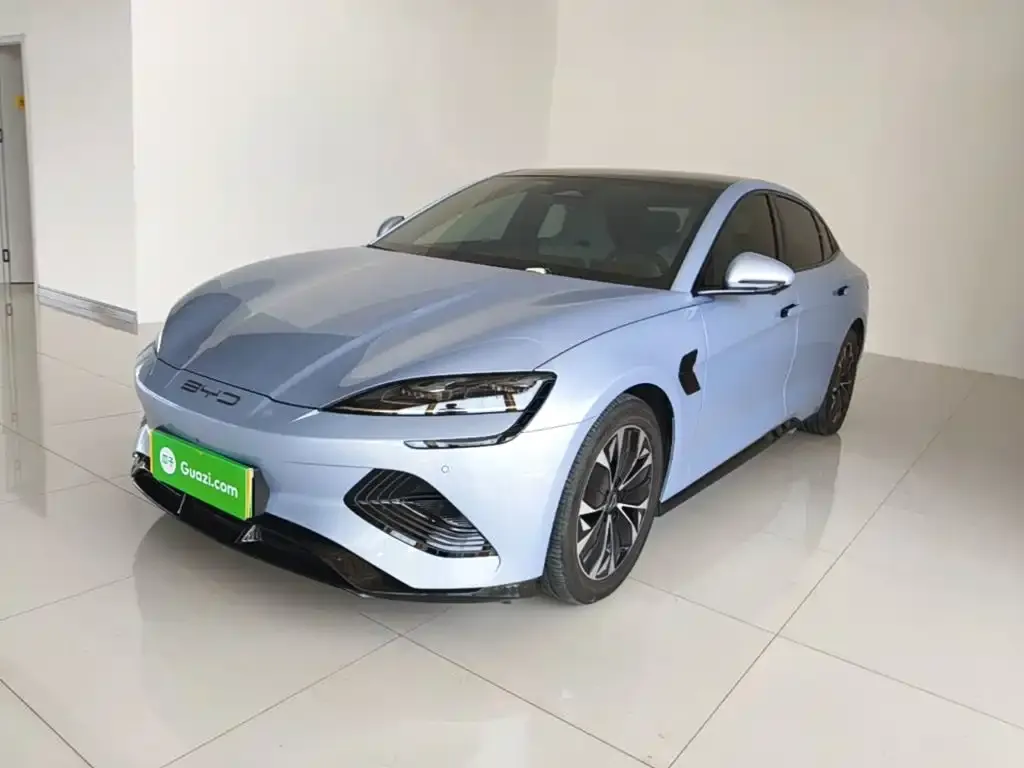 BYD Seal — фото 1