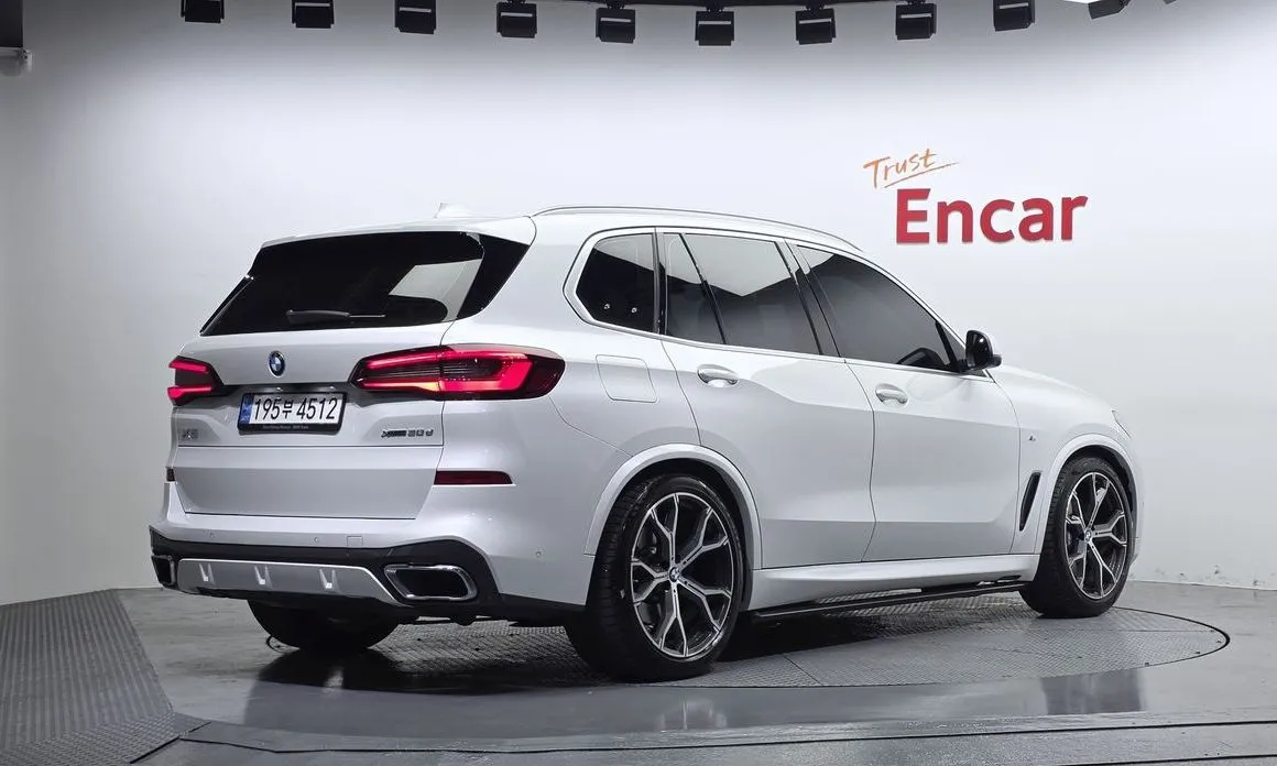 BMW X5 2022 из KR, фото 2