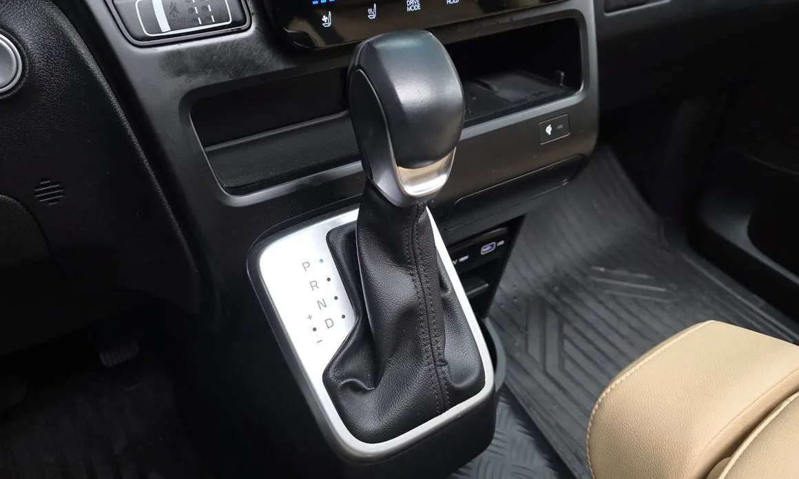 Hyundai Staria — фото 2