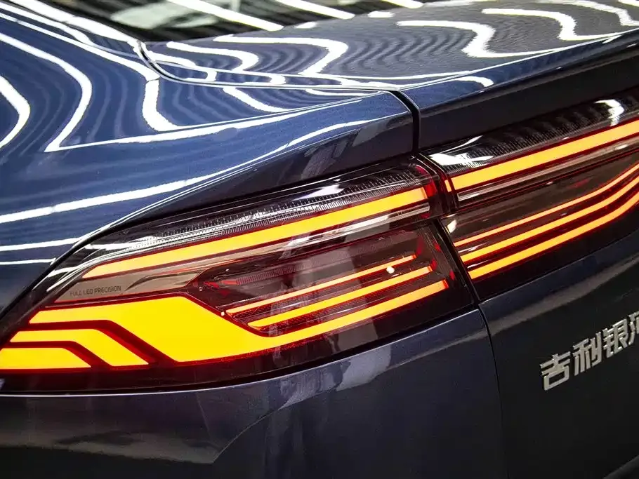 Geely 银河A7 EM — фото 10
