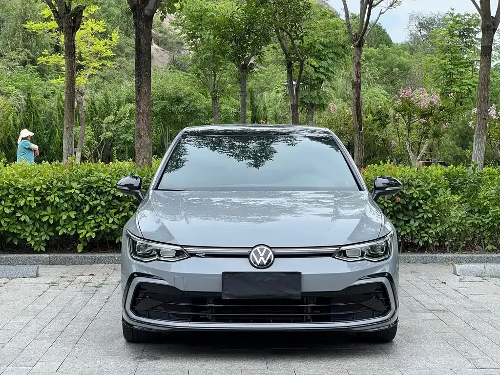 Volkswagen Golf — фото 6