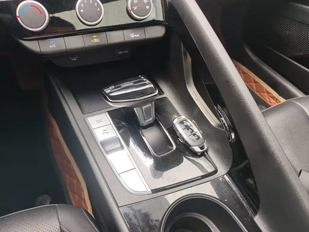 Hyundai Elantra 2024 из CN, фото 6