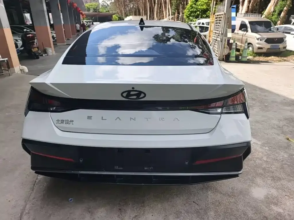 Hyundai Elantra 2024 из CN, фото 5
