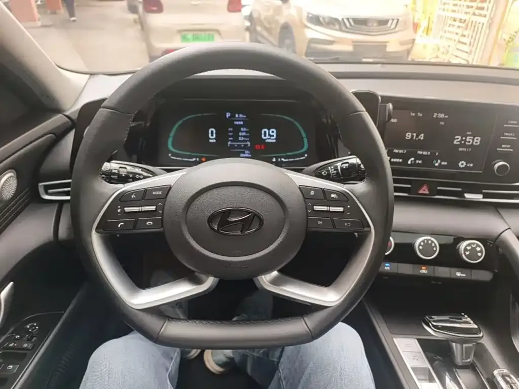 Hyundai Elantra 2024 из CN, фото 4