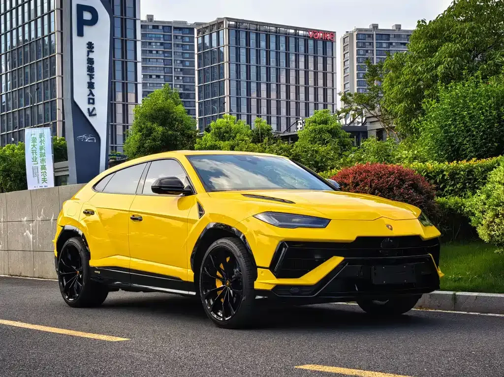 Lamborghini Urus — фото 6