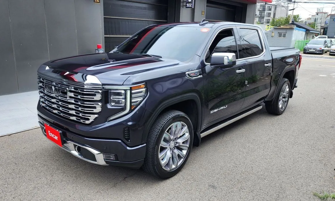 GMC Sierra — фото 1