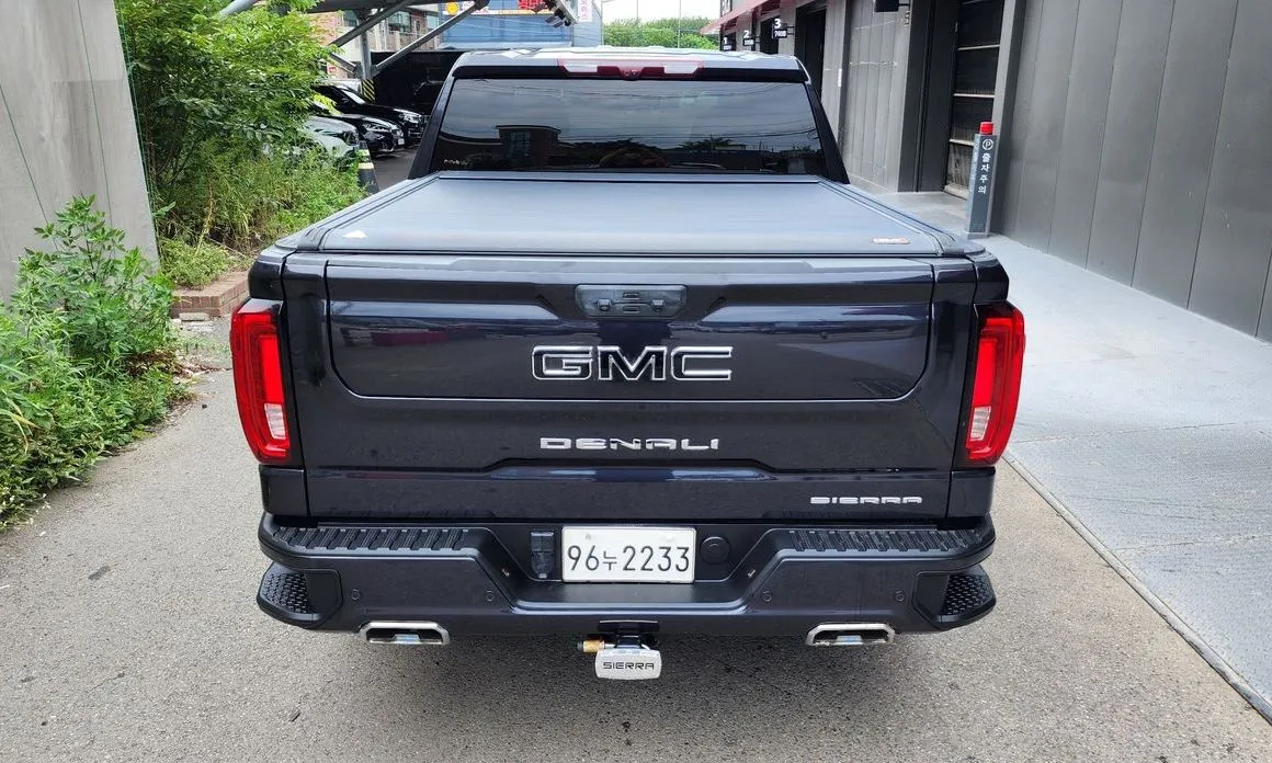 GMC Sierra — фото 9