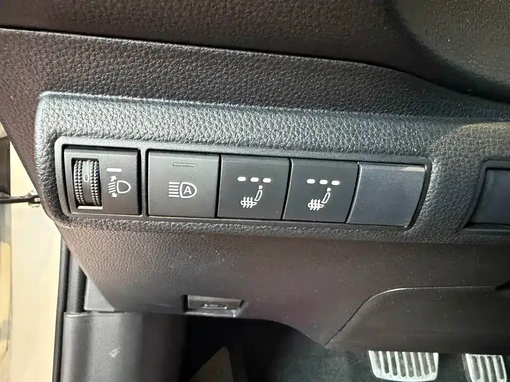 Toyota Levin — фото 10