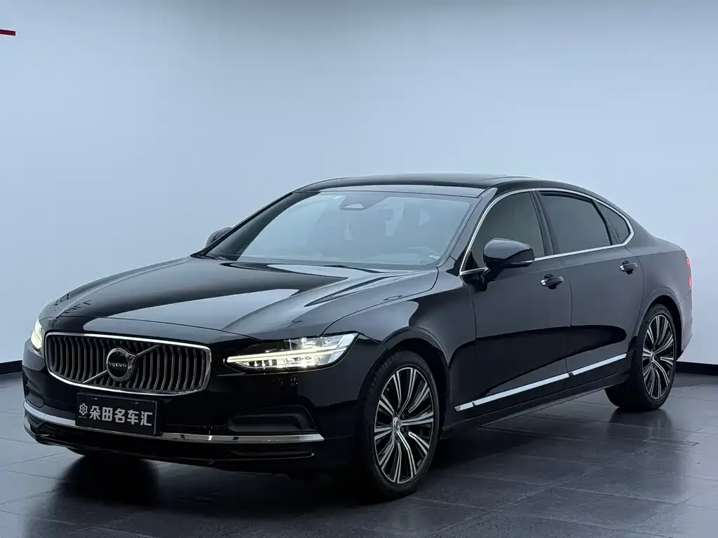 Volvo S90 — фото 1