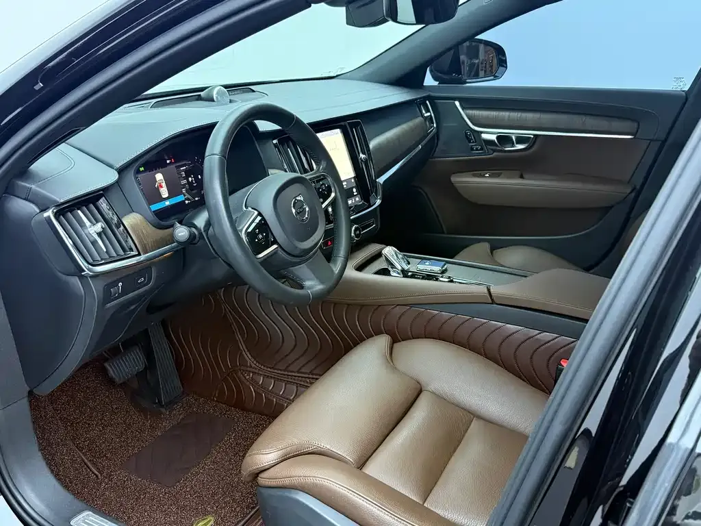 Volvo S90 — фото 5