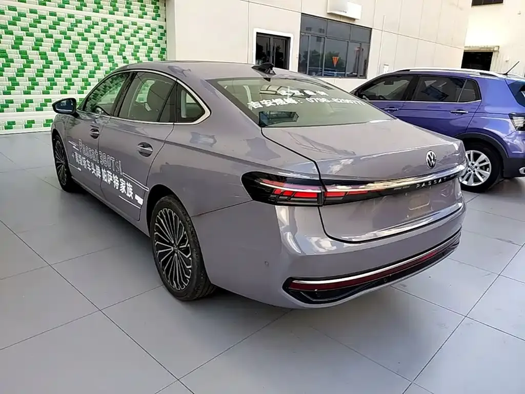 Volkswagen Passat — фото 5