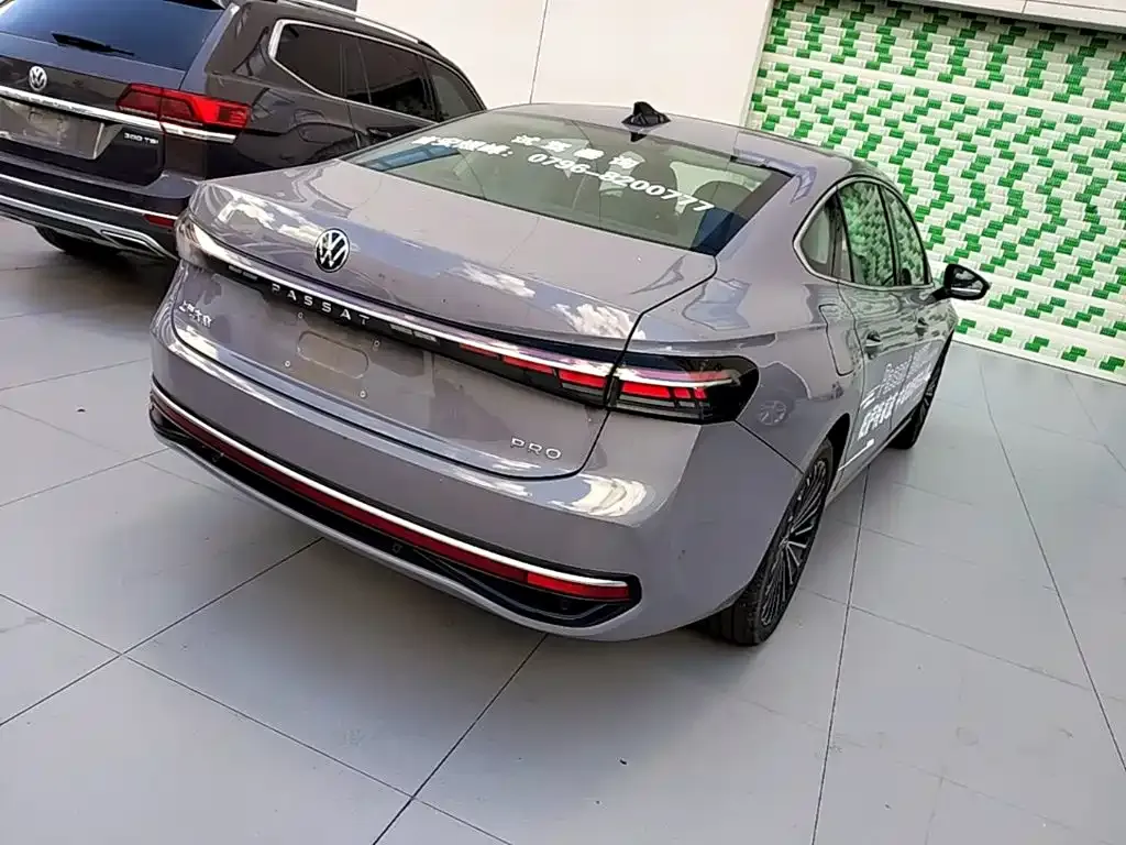 Volkswagen Passat — фото 3