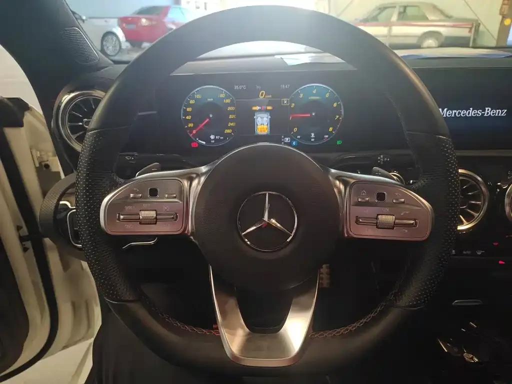 Mercedes-Benz CLA (Import) — фото 5