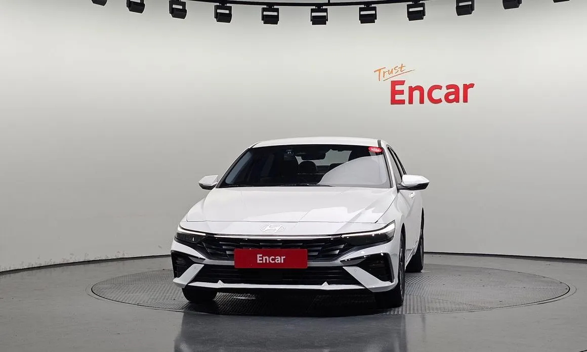 Hyundai AVANTE — фото 2