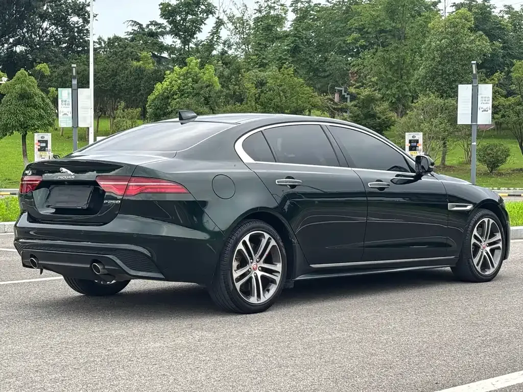 Jaguar XEL — фото 10