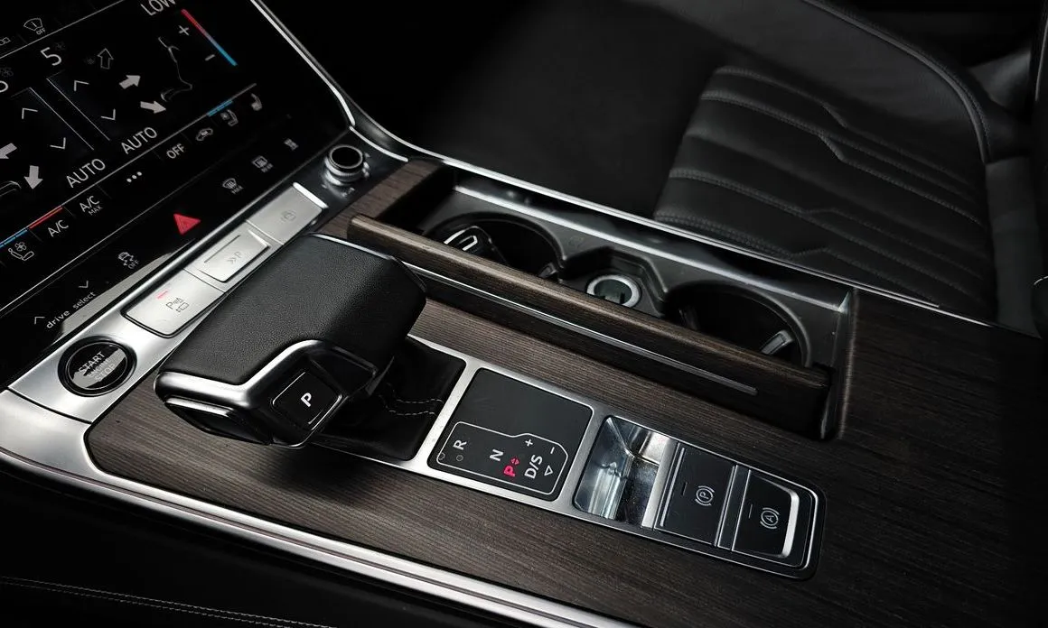 Audi A6 — фото 8