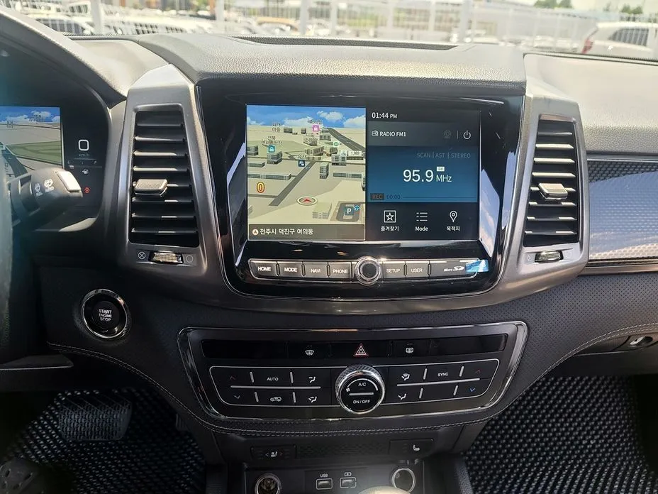 KG Mobility (Ssangyong) Rexton 2023 из KR, фото 8