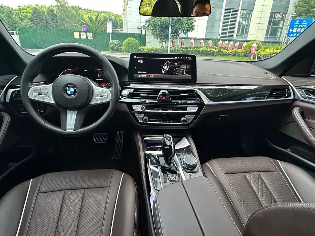 BMW 5 Series — фото 2