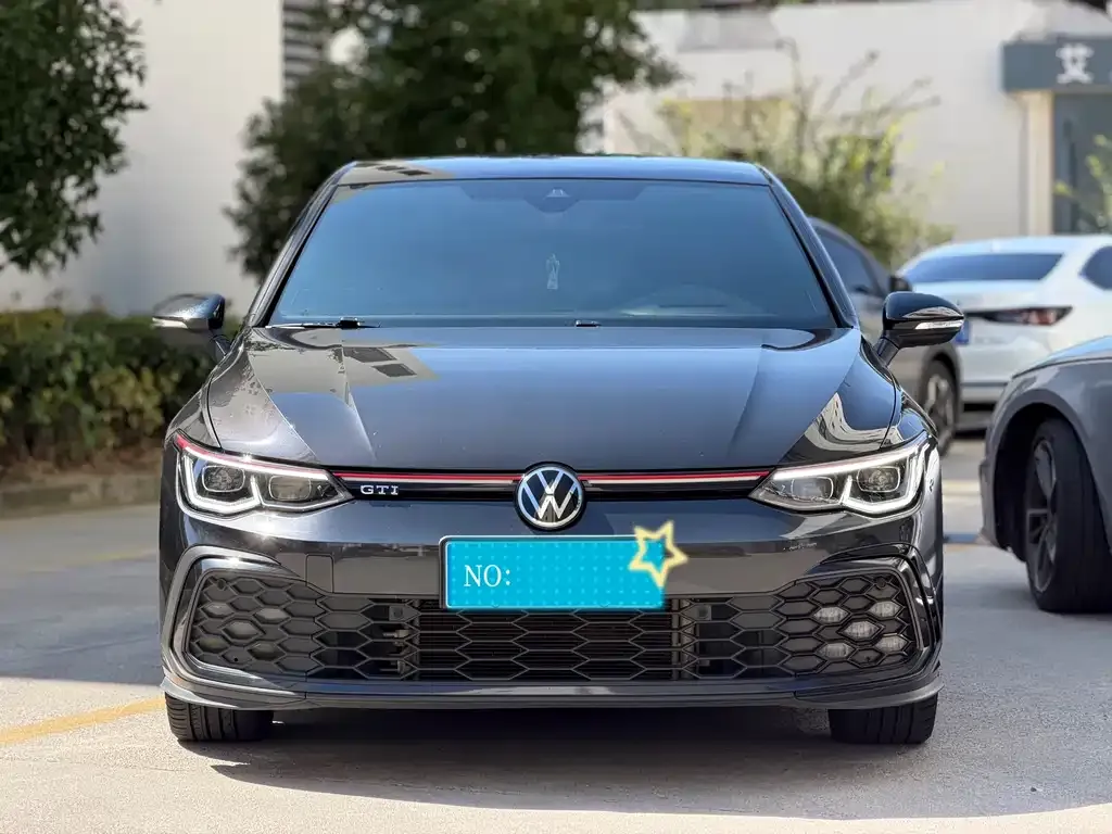 Volkswagen Golf GTI — фото 9
