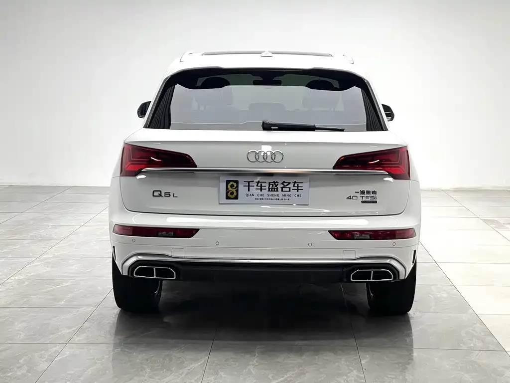 Audi Q5L — фото 4