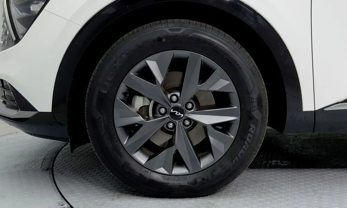 Kia Sportage — фото 8