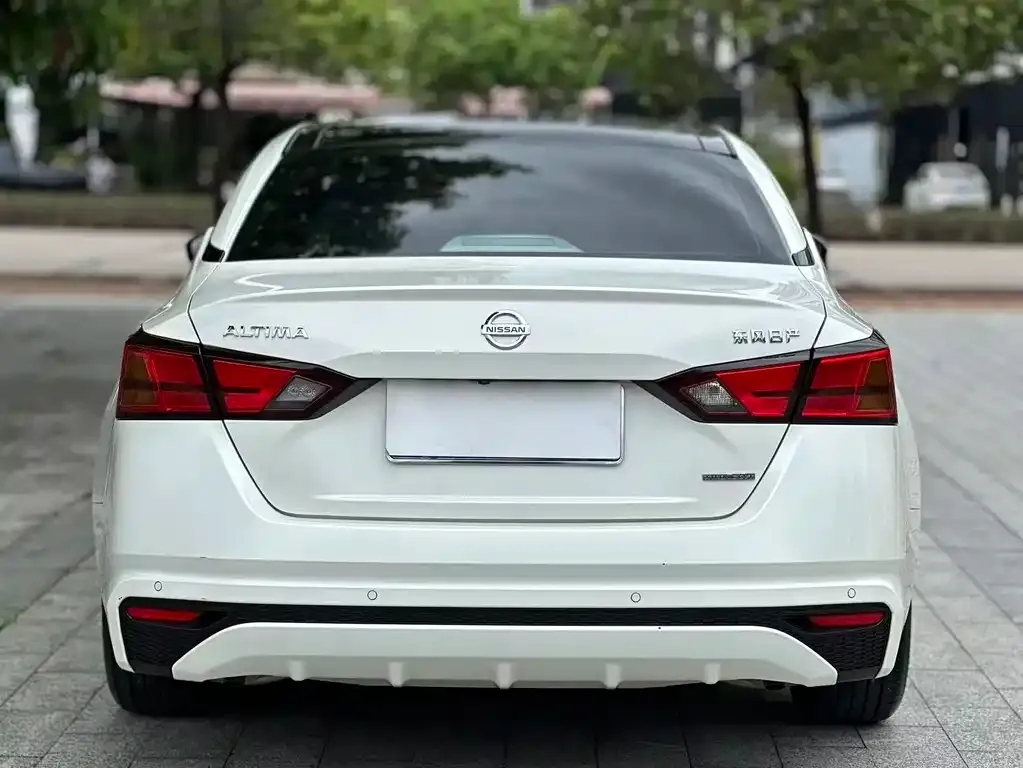 Nissan Teana — фото 2