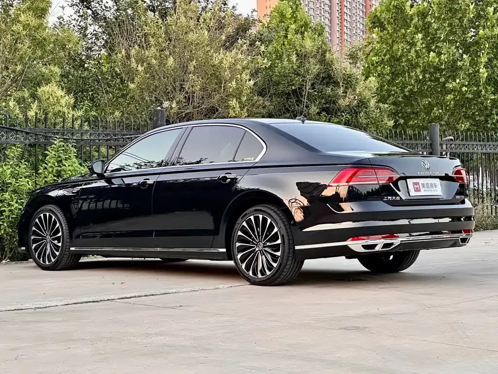 Volkswagen Phideon — фото 6
