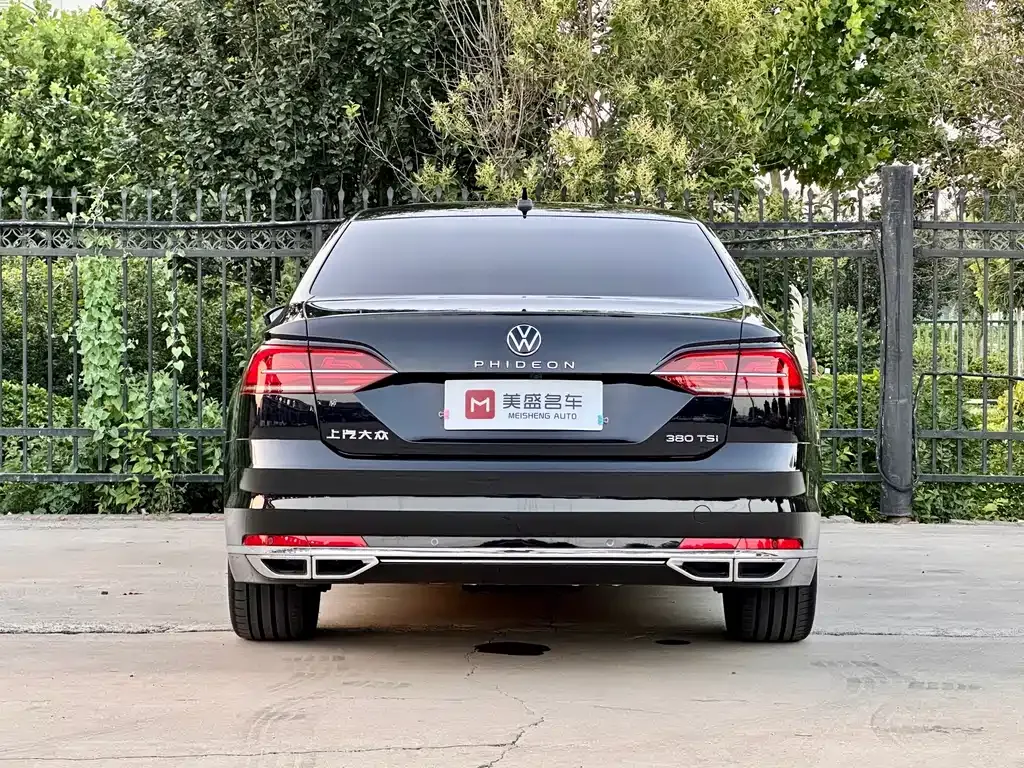 Volkswagen Phideon — фото 7
