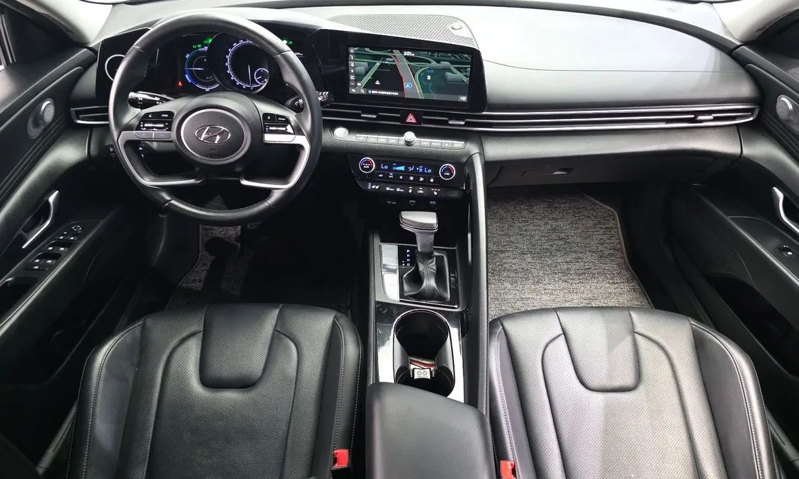 Hyundai AVANTE 2021 из KR, фото 10
