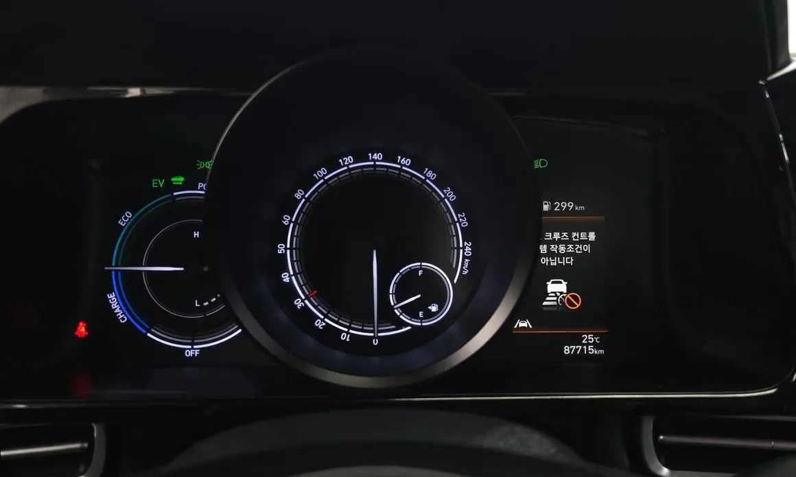 Hyundai AVANTE 2021 из KR, фото 2