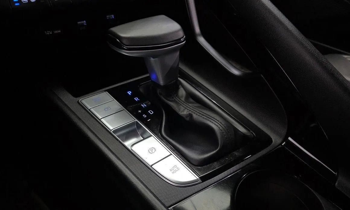 Hyundai AVANTE 2021 из KR, фото 5