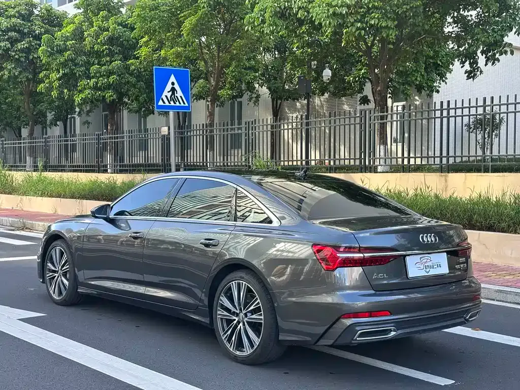 Audi A6L — фото 4
