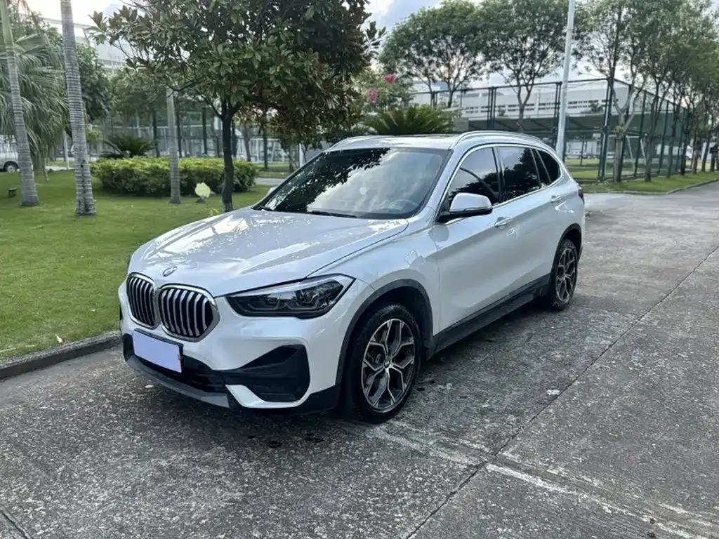 BMW X1 — фото 10