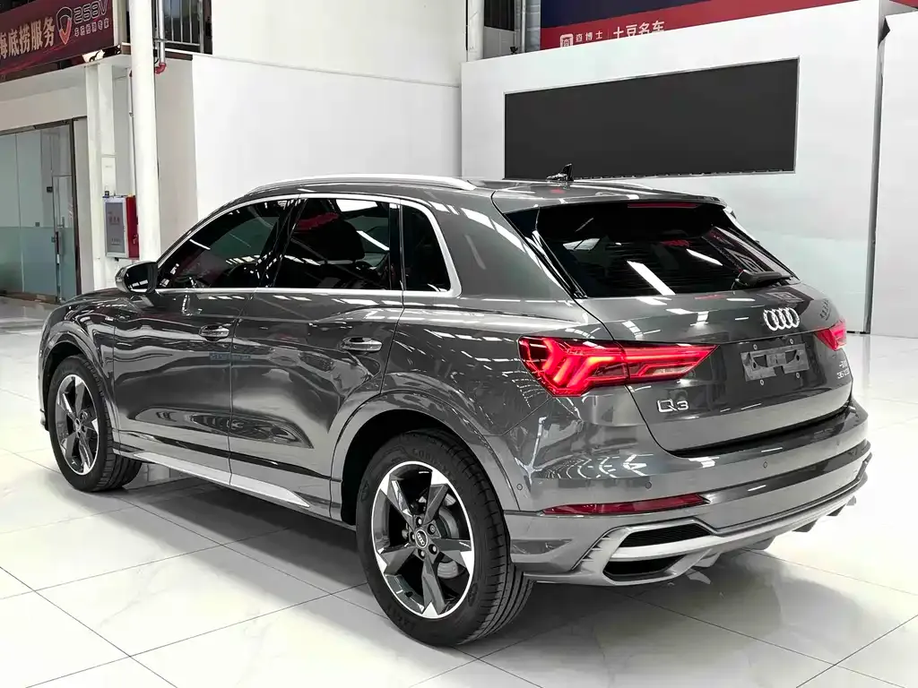 Audi Q3 — фото 6