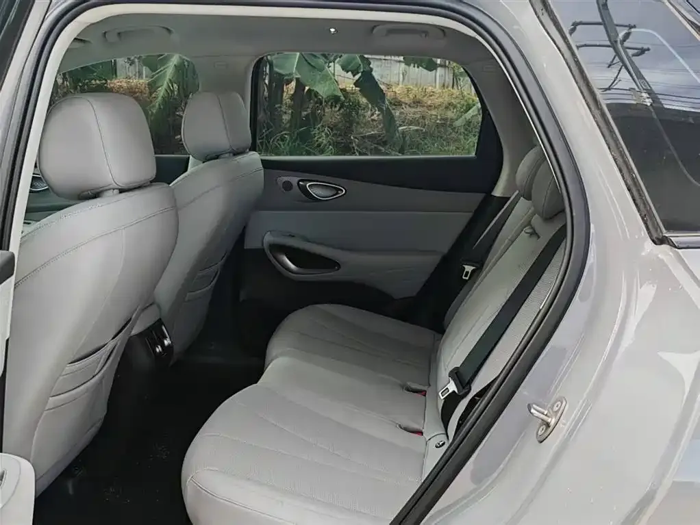 BYD Hiace 05 EV — фото 4