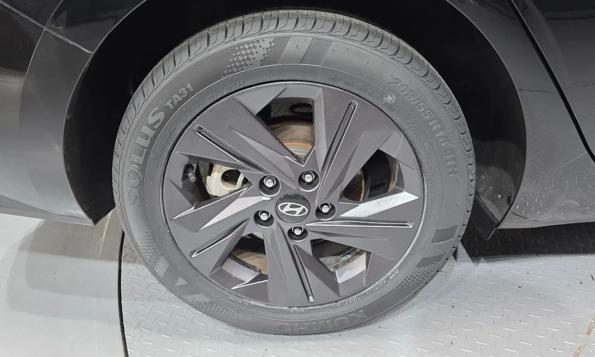 Hyundai AVANTE 2021 из KR, фото 7