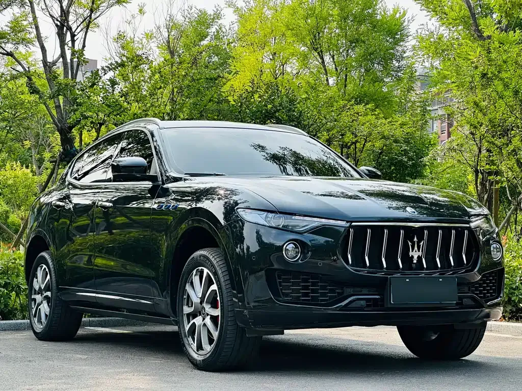 Maserati Levante — фото 9